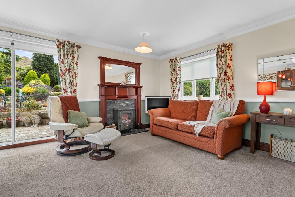 House in Barnsley, South Yorkshire - More