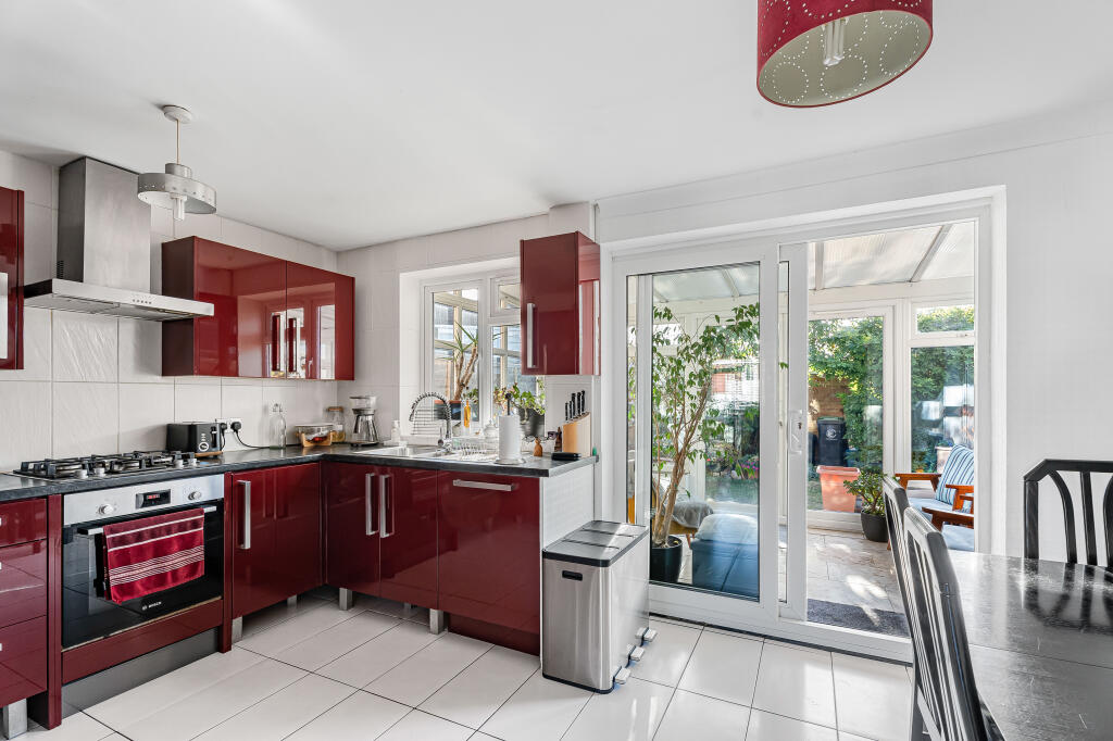 House in Enfield - View 4