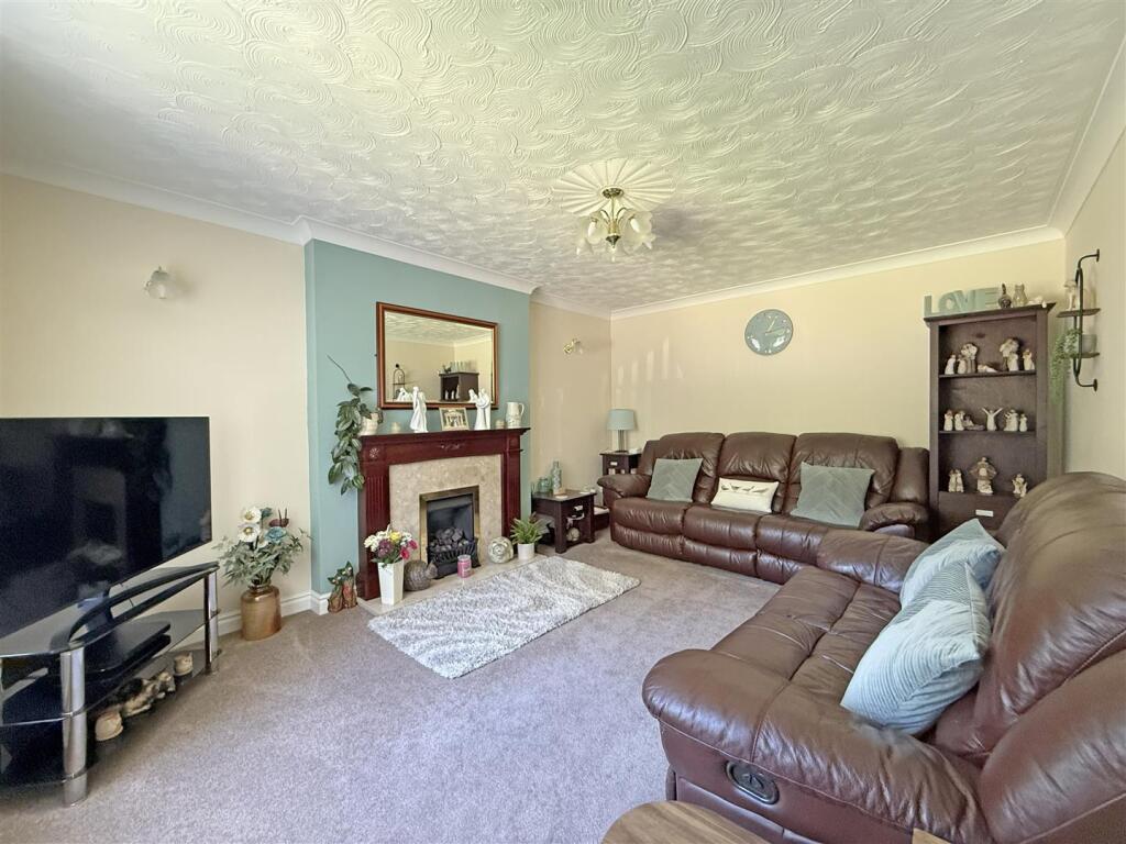 Rushbrooke Way, Shrewsbury photo 3