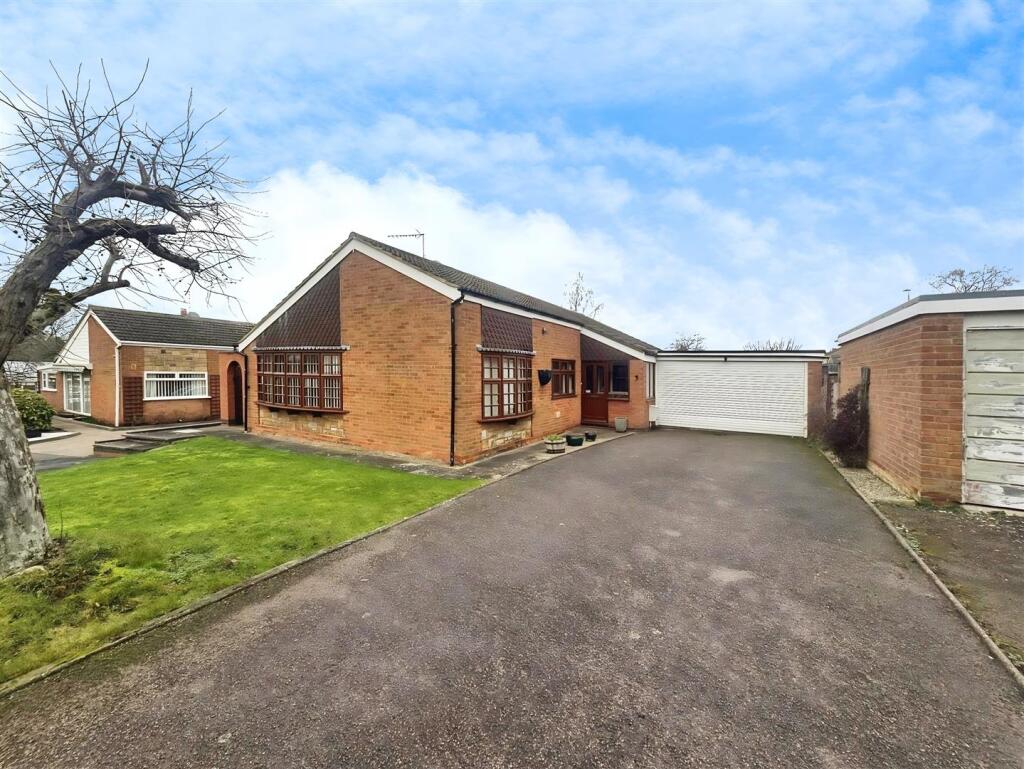 Main image of property: Longford Close, Wigston