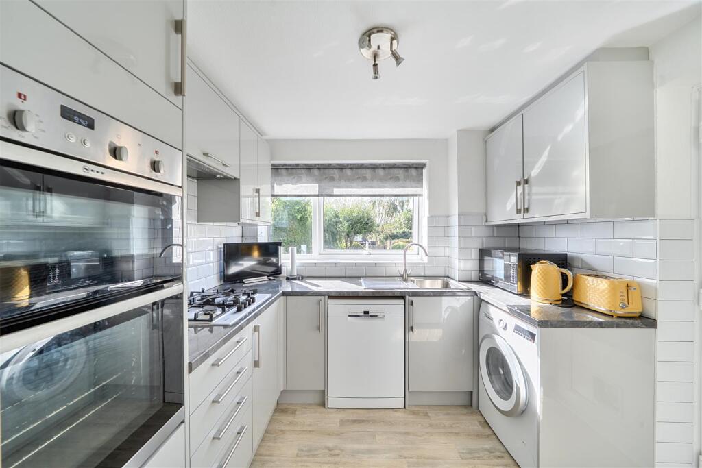 House in Watford - View 2