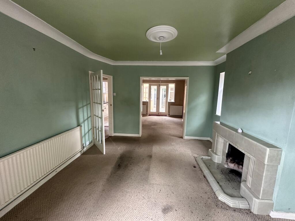 House in Doncaster, South Yorkshire - More