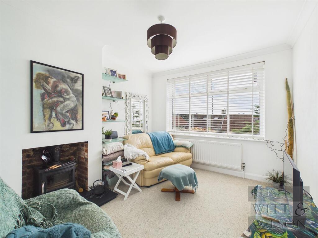 House in Tonbridge - View 3