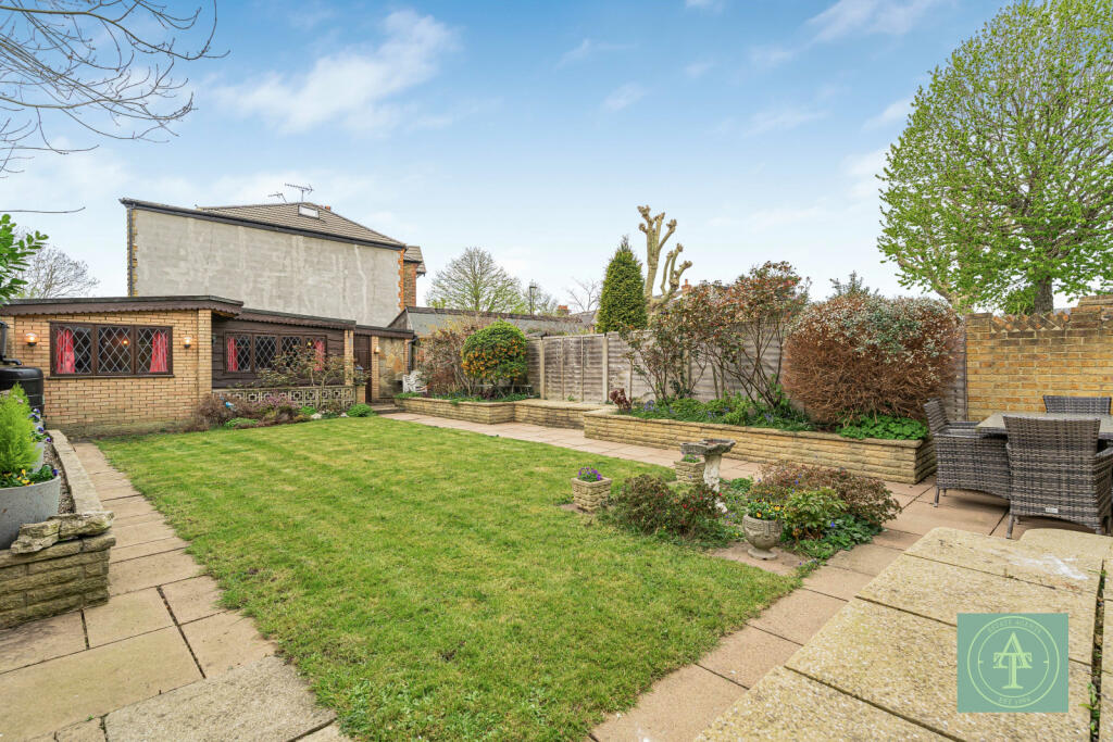 Main image of property: Wellington Road, Enfield, EN1