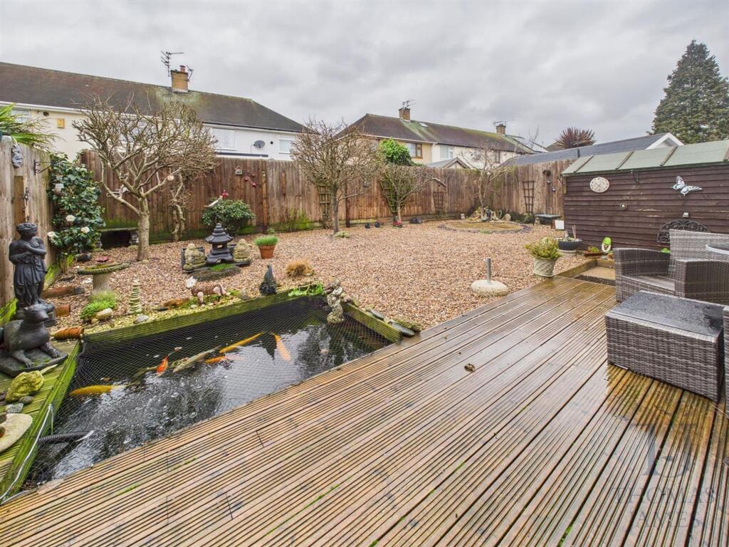 House in Nottingham, Clifton - View 5