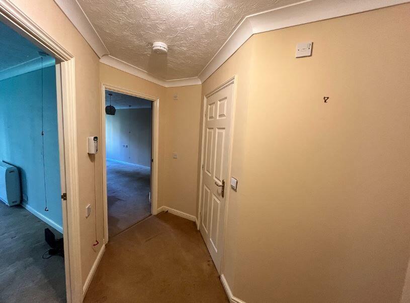 Apartment 23 Aire Valley Court, Beech Street, Bingley, West Yorkshire, BD16 1HR photo 4