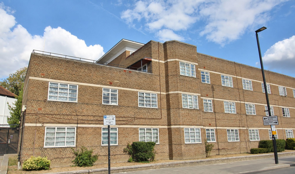 Apartment in Twickenham - More