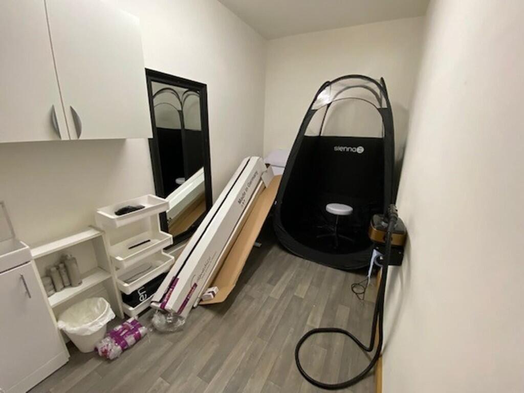 Additional image 13 of Leasehold Tanning Salon & Beauty Rooms, Bristol Road South, Birmingham, B31 2PE