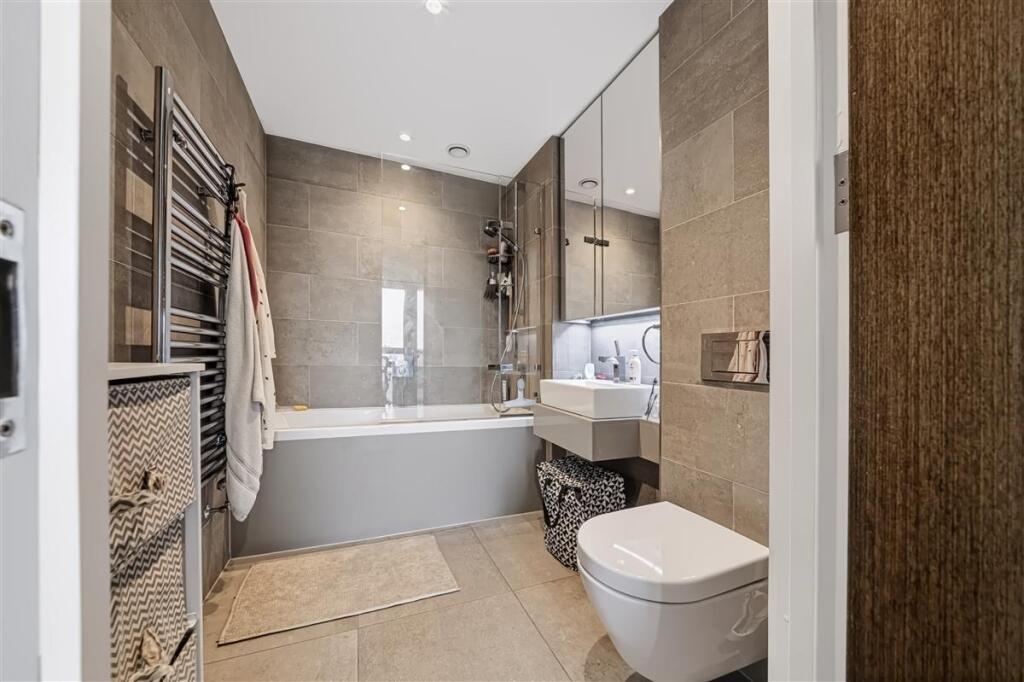 Apartment in London, Putney - More