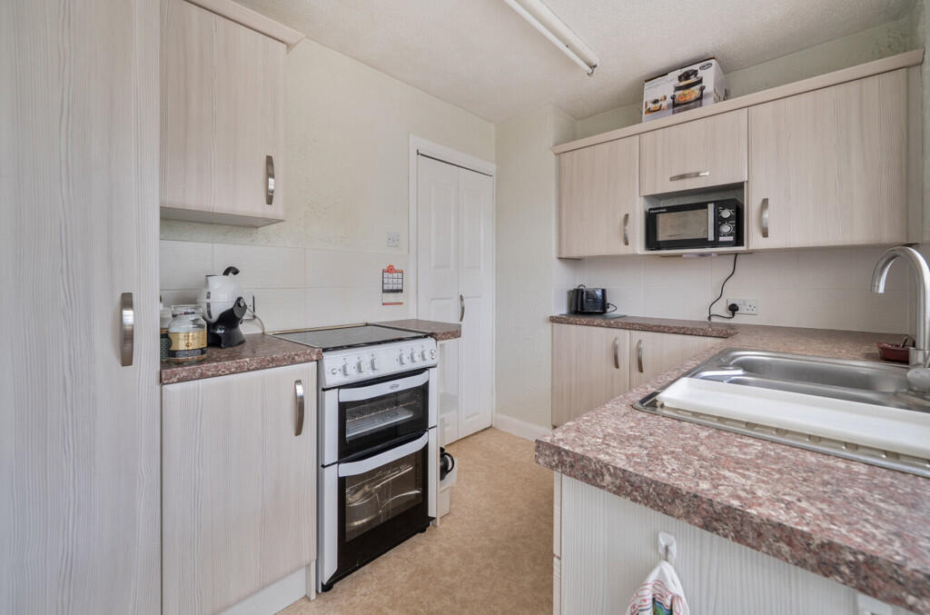 House in Towcester, West Northamptonshire - View 5