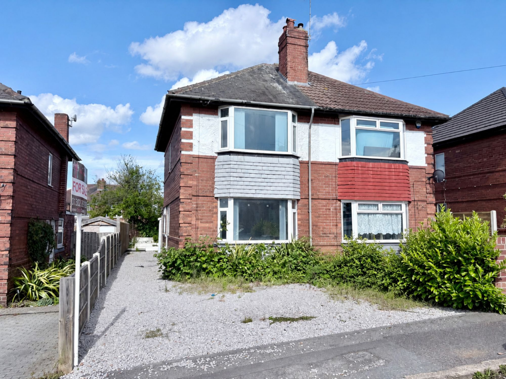 2-bed semi-detached on Masefield Road, Doncaster, DN2, £125,000