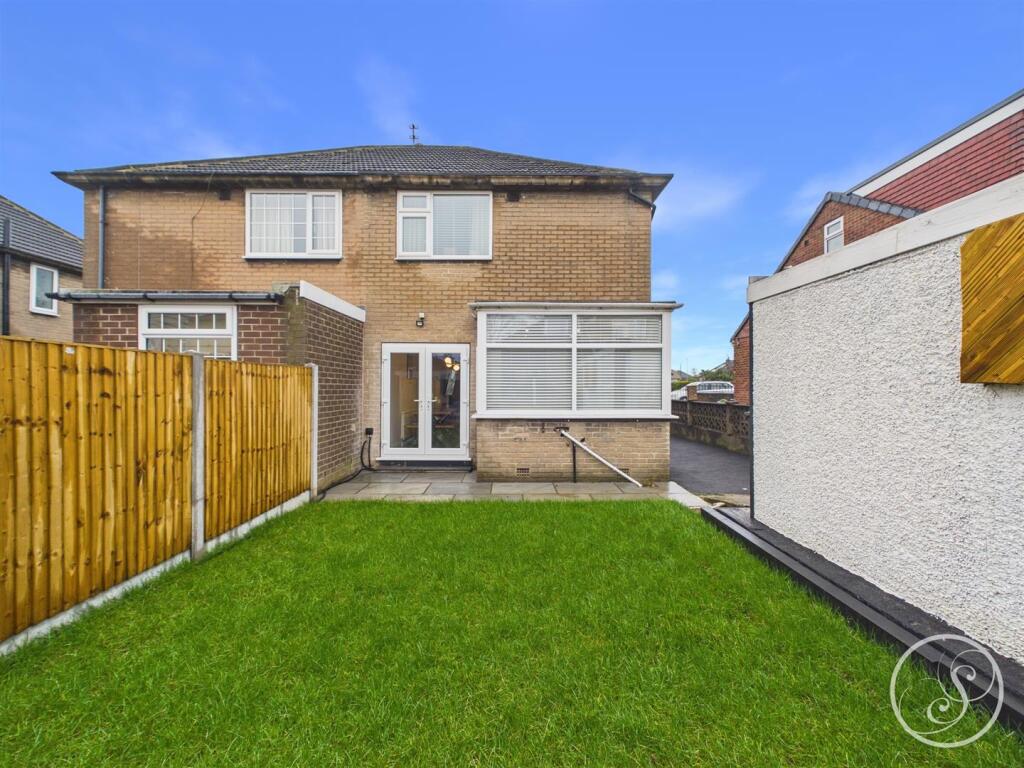 Kennerleigh Avenue, Leeds photo 4