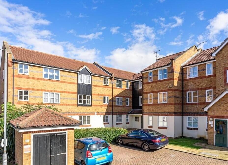 Apartment in Enfield