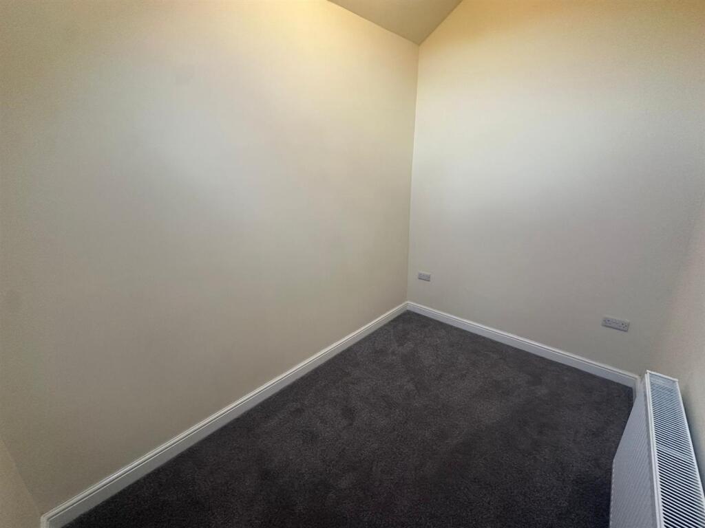 Additional image 12 of Oakworth Road, Keighley