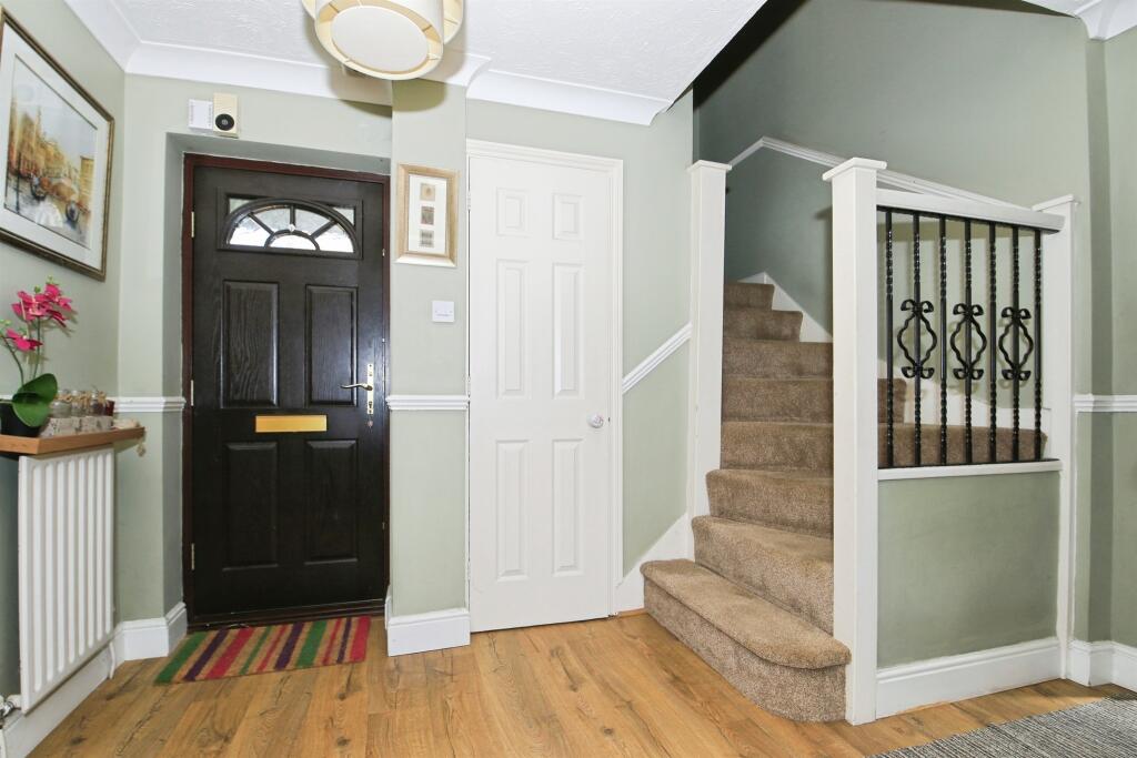 House in Huntingdonshire, Sawtry - More