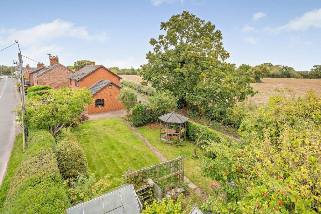 Birch Heath Road, Tarporley, Cheshire, CW6 photo 2