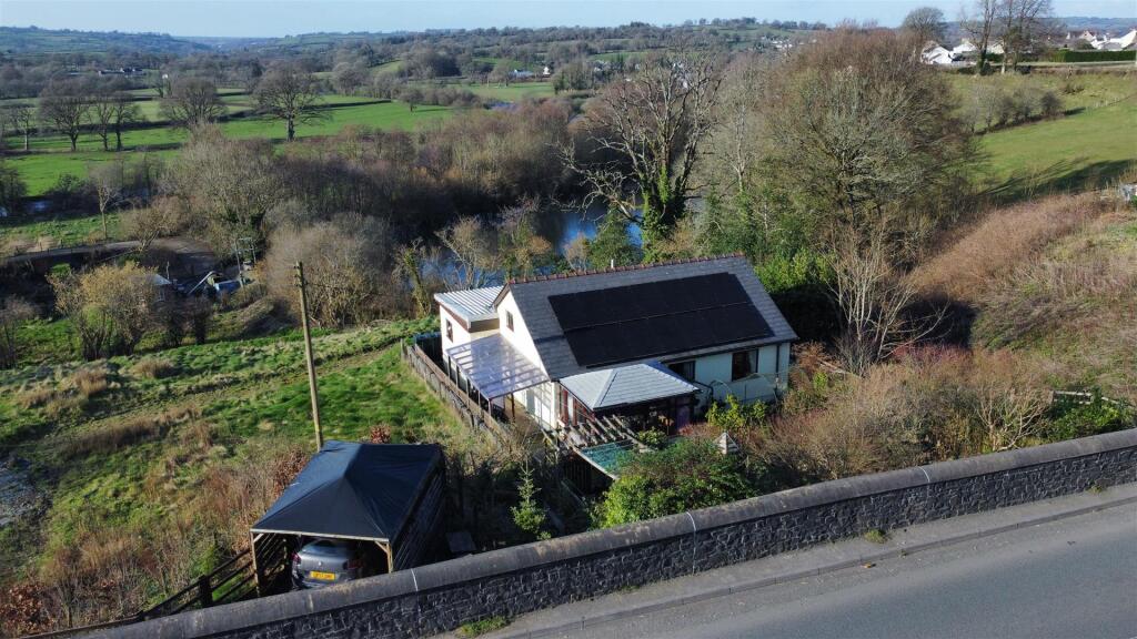 Main image of property: Carmarthen Road, Llanybydder