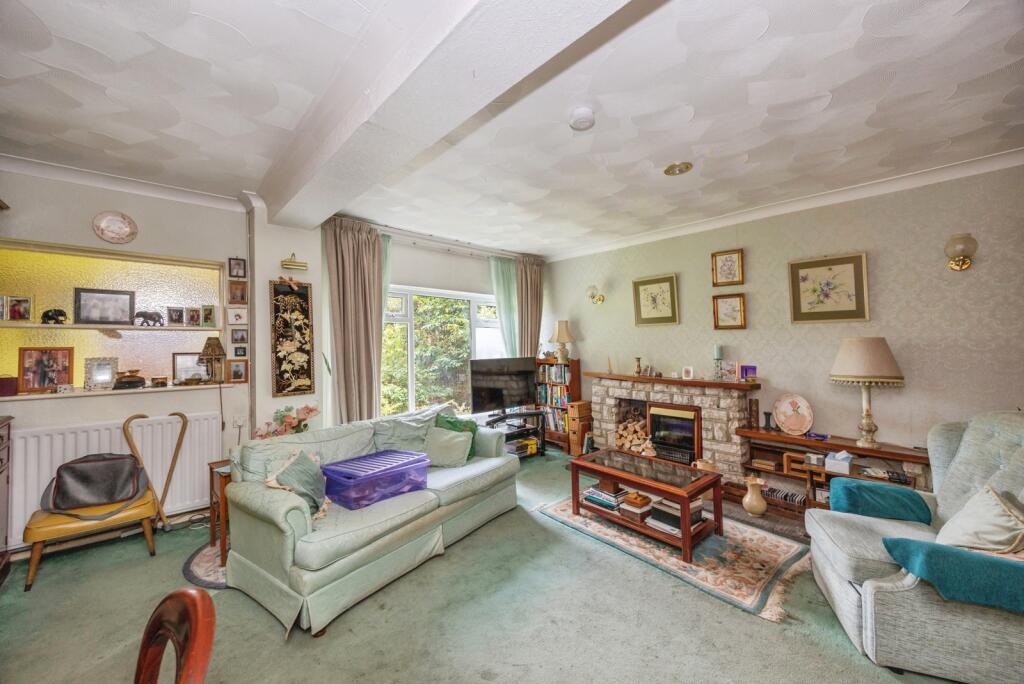 House in Havant, Hampshire - View 3