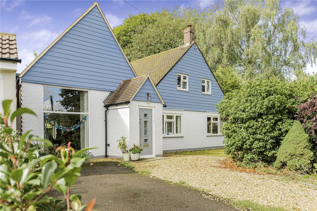 Main image of property: Cratlands Close, Stadhampton, OX44