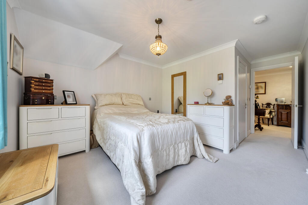 Apartment in Southampton - More