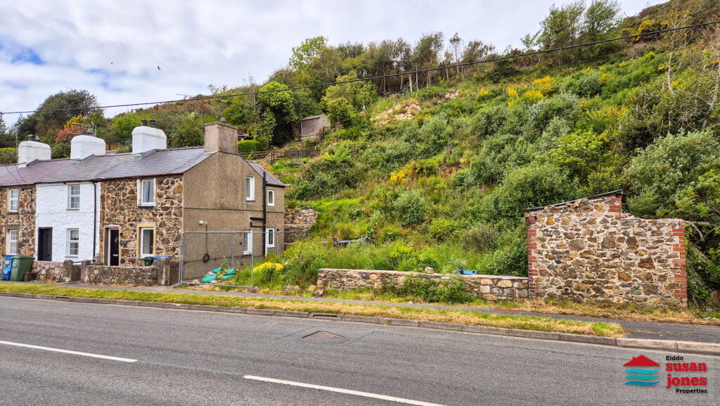Main image of property: Lon Abererch Road, Pwllheli, LL53