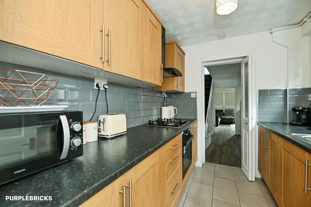 House in Gillingham, Medway - View 5