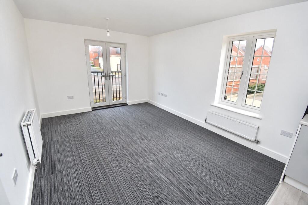 Hexham Grove, Houghton Regis, Dunstable, Bedfordshire, LU5 photo 2