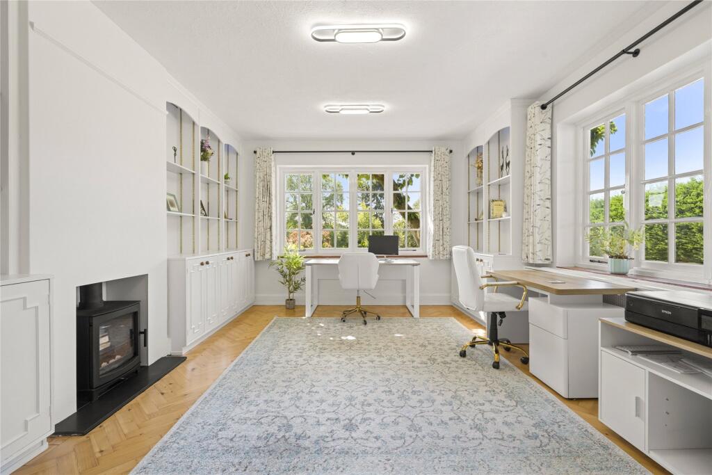 House in Horsham, Bucks Head, Lower Beeding - View 5