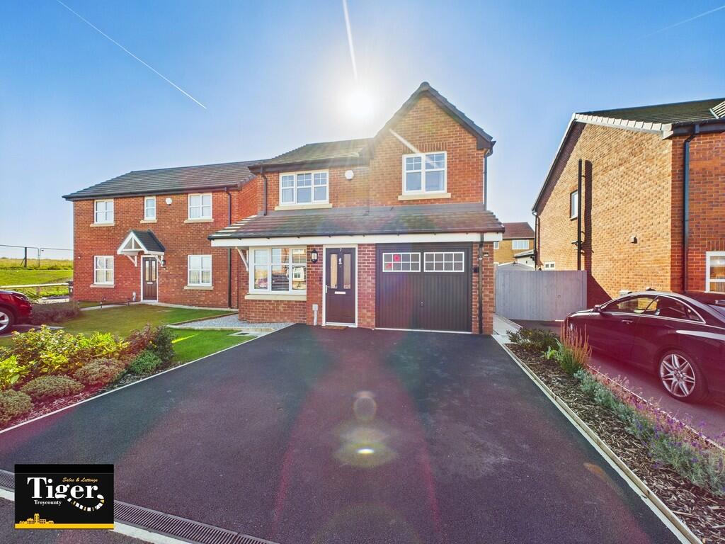 4-bed detached on Bleasdale Place, Thornton-Cleveleys, £294,950