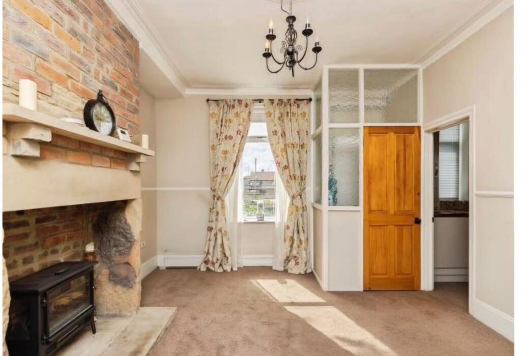 House in Bradford - View 2