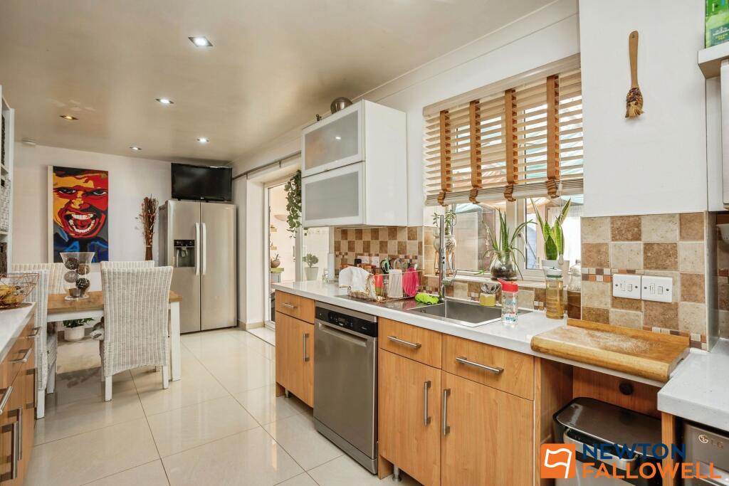 House in South Kesteven, Cherry Orchard, Grantham - View 5