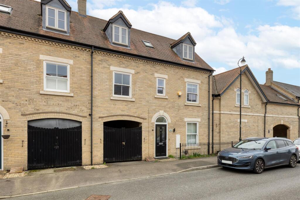 Main image of property: Kipling Crescent, Fairfield, Hitchin, SG5