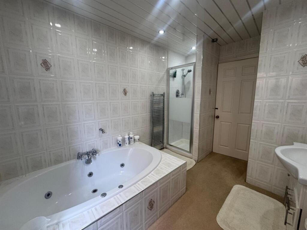 Additional image 18 of The Pickerings, Queensbury, Bradford