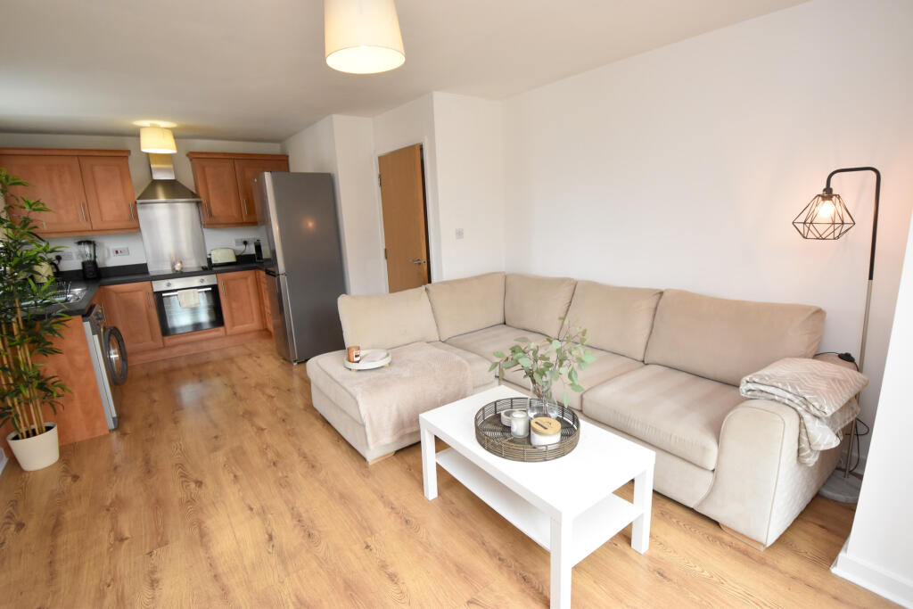 The Locks, Forebay Drive, Irlam, M44 photo 3