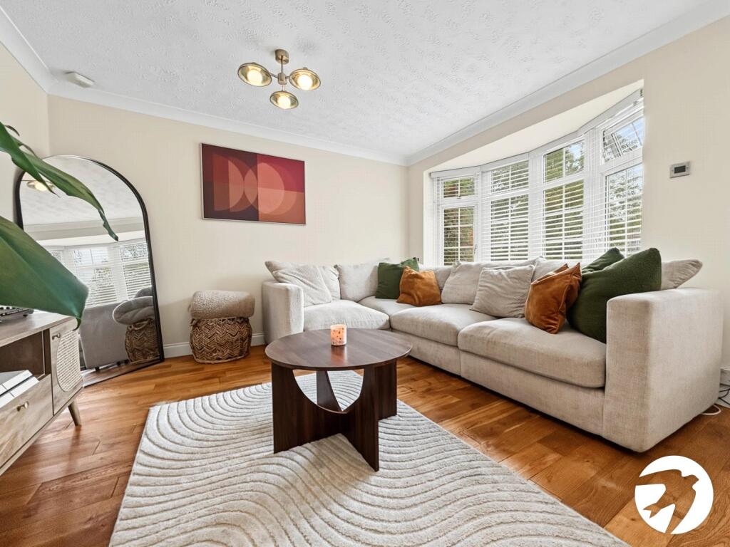 House in Chatham, Medway - View 4