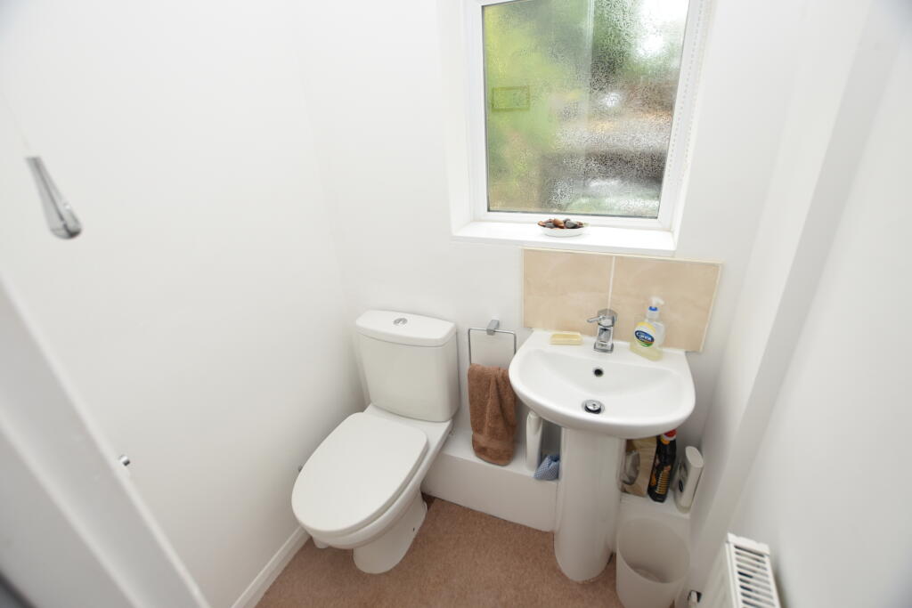 House in Luton - View 5