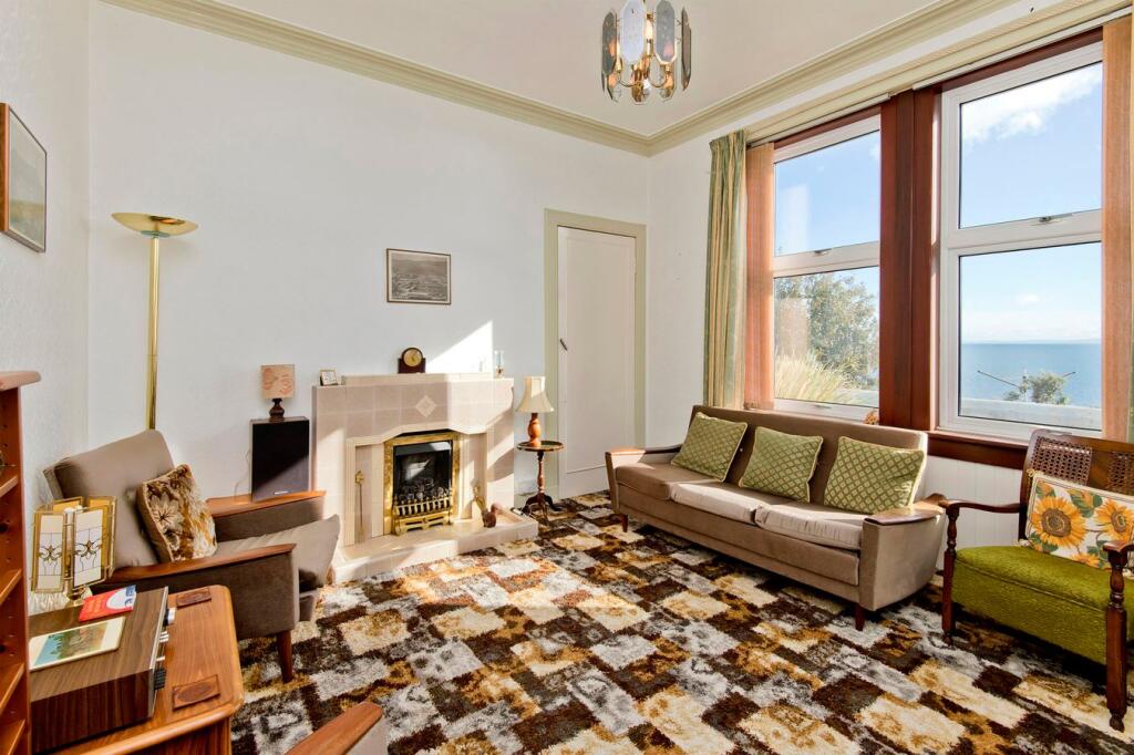 House in Kirkcaldy - More