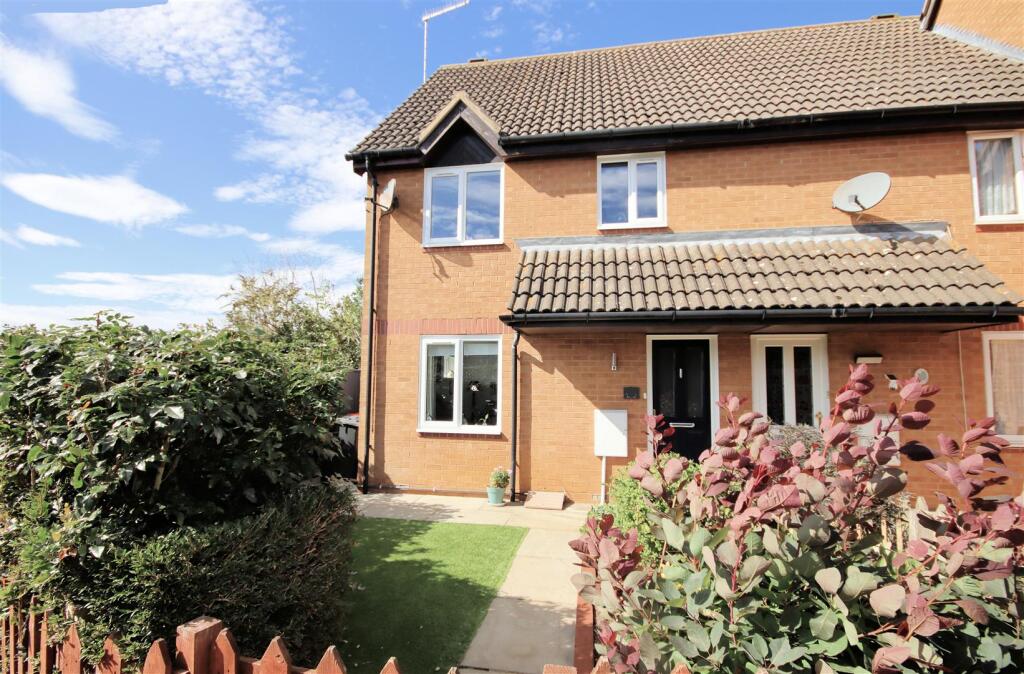 Main image of property: Willow Way, Toddington, Dunstable