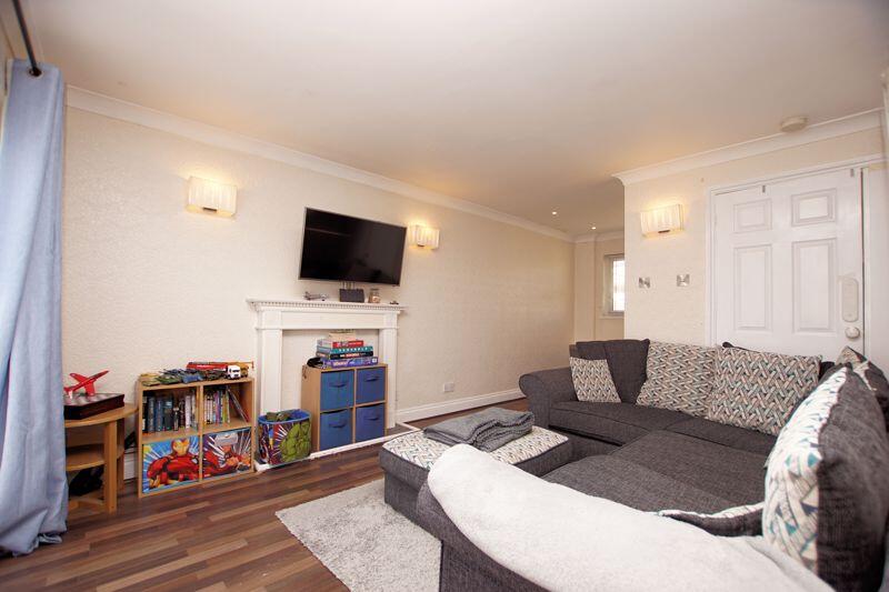 House in Gosport, Hampshire - View 5