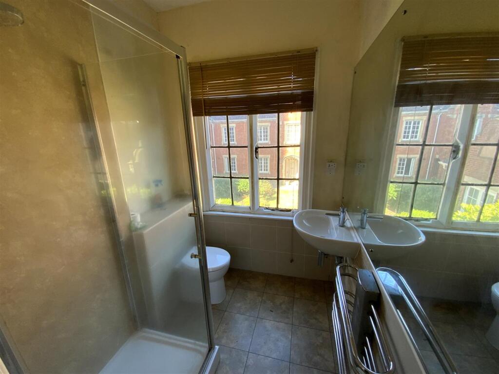 Apartment in Birmingham, Edgbaston - View 5