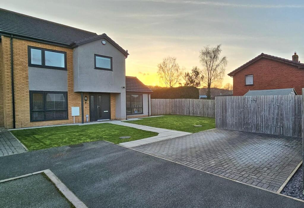 Main image of property: Lon Yr Eglwys, Rhewl, Ruthin