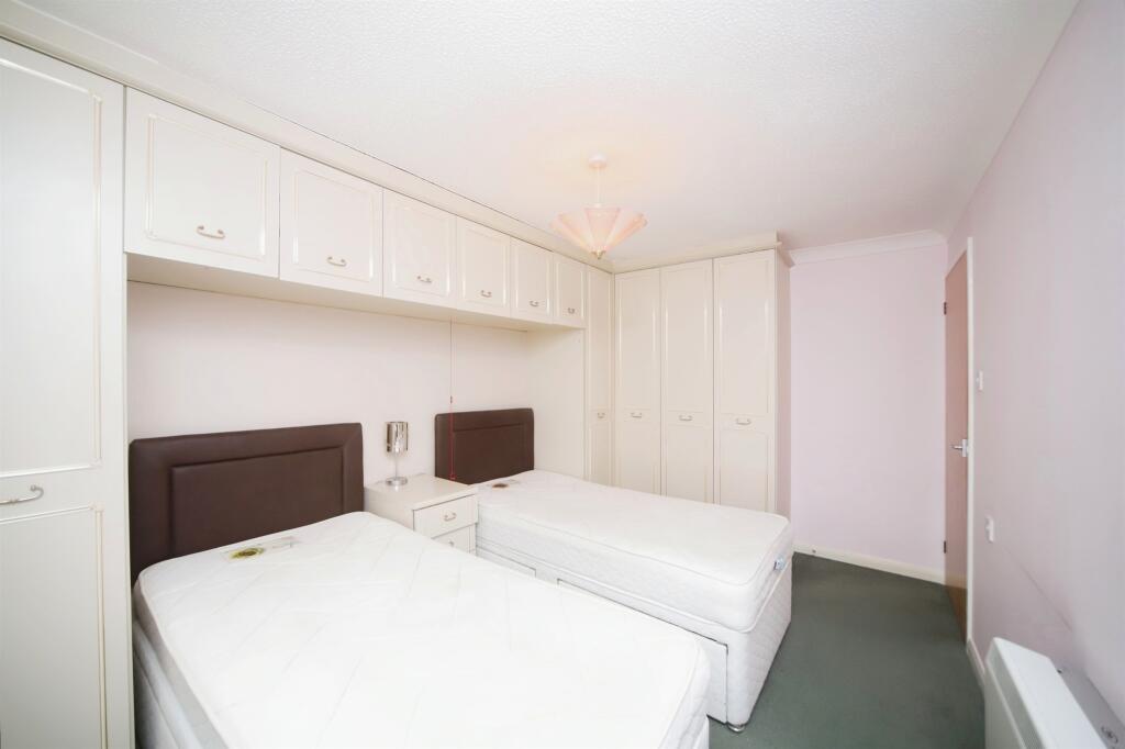 Apartment in Taunton - View 5