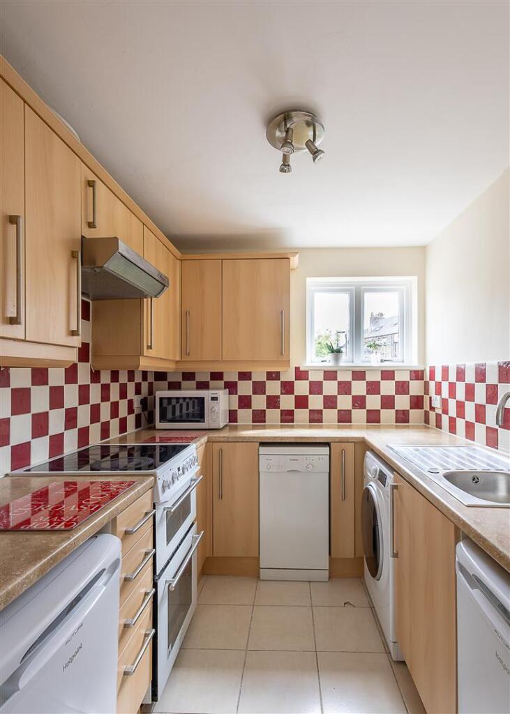 Apartment in Newcastle upon Tyne - View 5