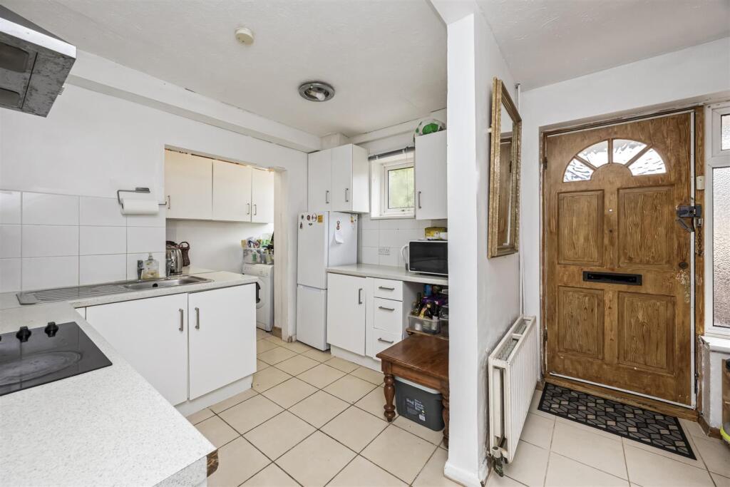 House in Brighton, Hollingbury - View 3