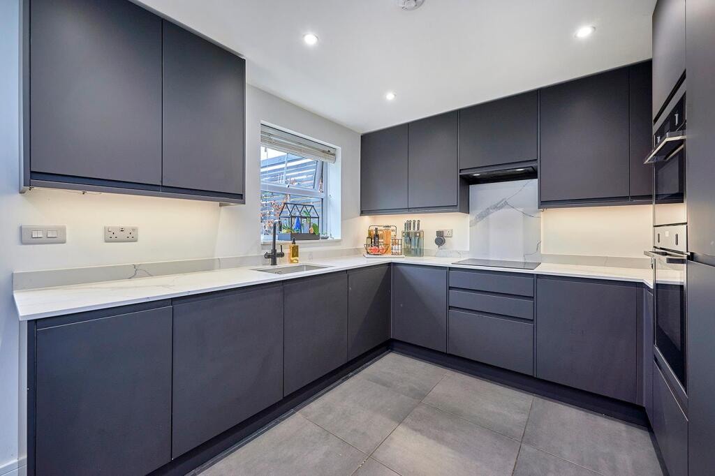 House in Chelmsford - View 4
