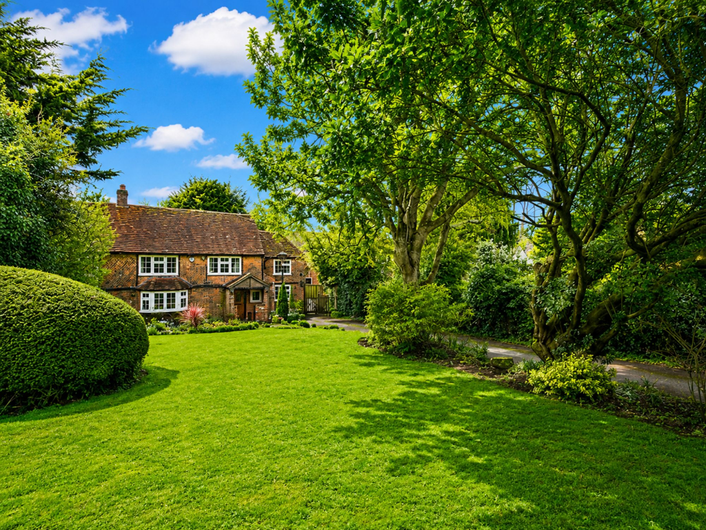 Main image of property: Wheelwright Cottage, Common Road, Kensworth