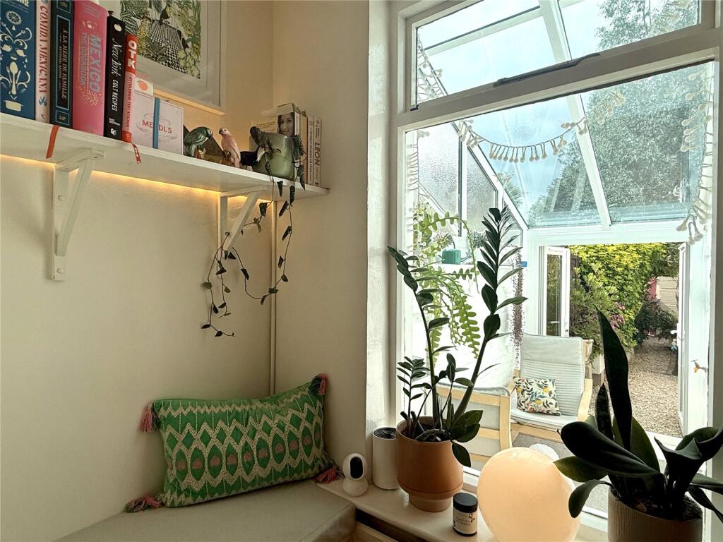 House in Swindon - View 5