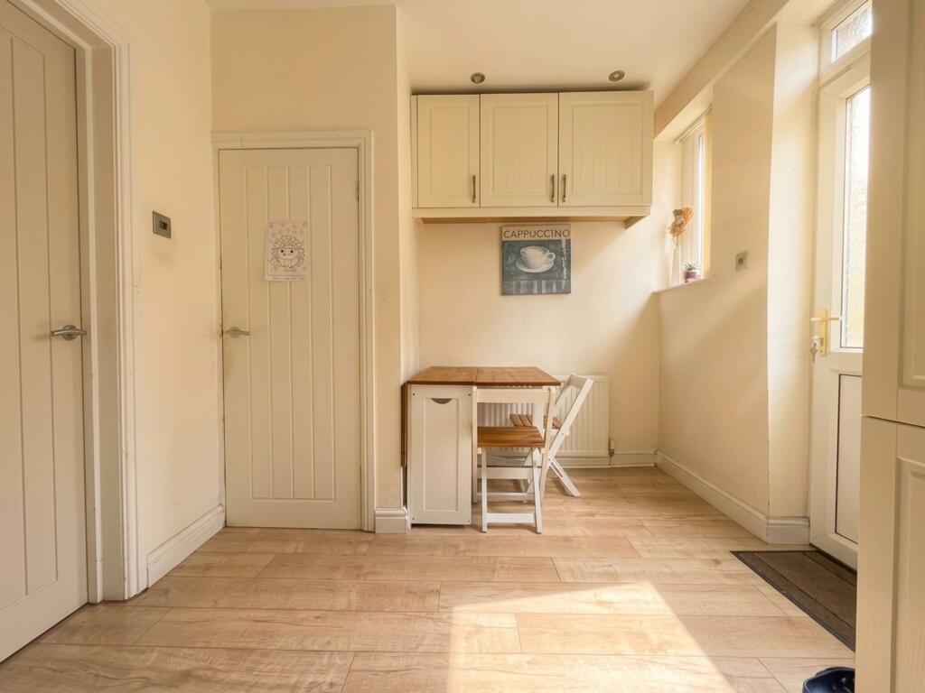 House in Kirklees, Upper Heaton, Deighton - View 5