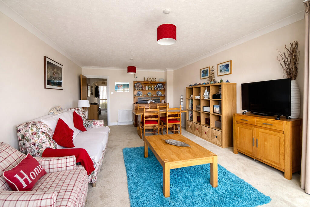 Shamrock Way, Hythe, Southampton photo 3