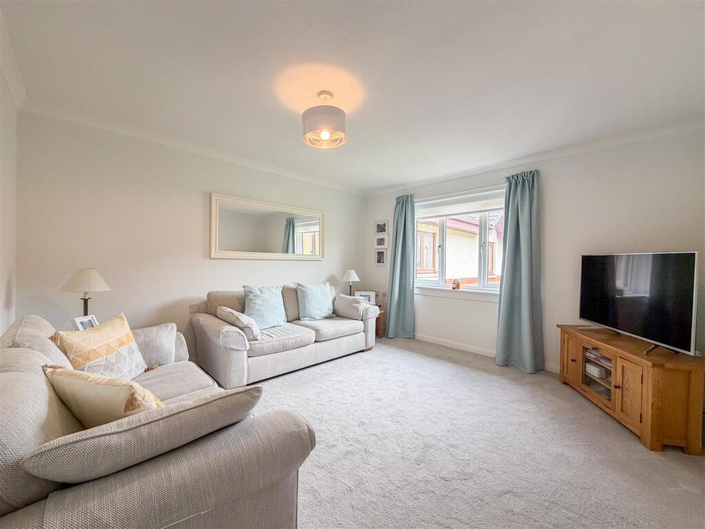 Apartment in Giffnock, East Renfrewshire - View 3